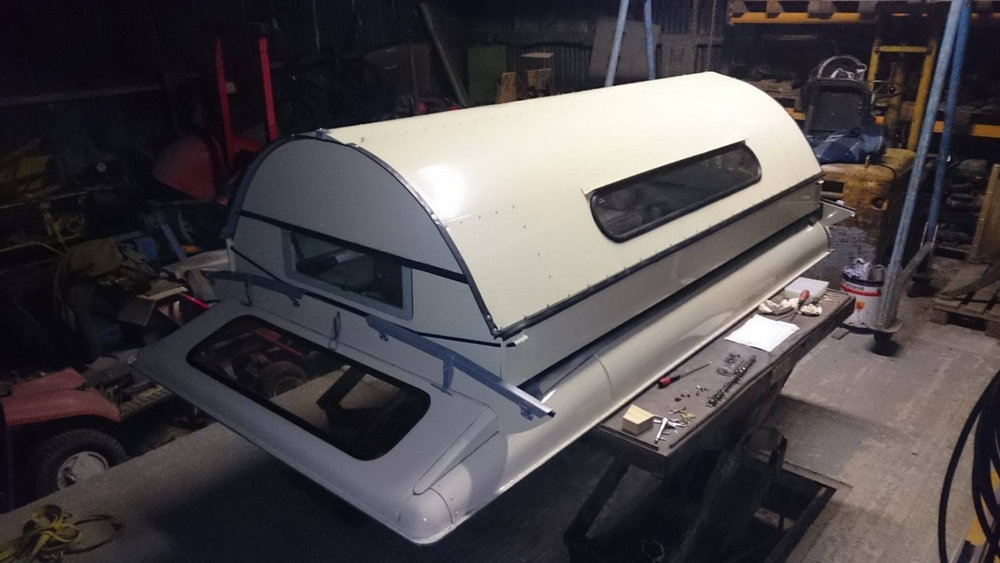 DSC_0042.JPG (726.63 KiB) Viewed 12849 times roof up